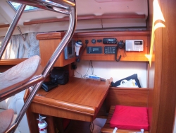 Hunter 45 ft  Passage 450 Center Cockpit 2002 YX0100000205