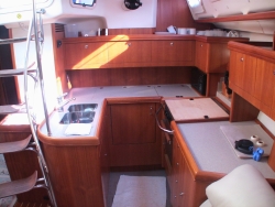 Hunter 45 ft  Passage 450 Center Cockpit 2002 YX0100000205