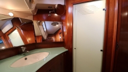 Beneteau 57 ft Center Cockpit 2005 YX0100000451