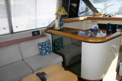 Bayliner 43 ft 4387 Motoryacht 1990 YX0100000166