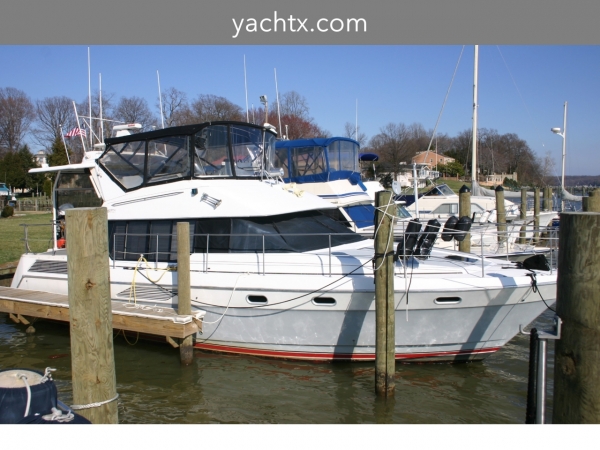 Bayliner 43 ft 4387 Motoryacht 1990 YX0100000166